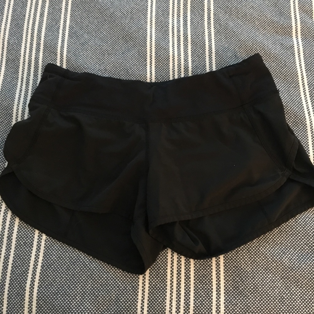 Lululemon Shorts Size 4 Black